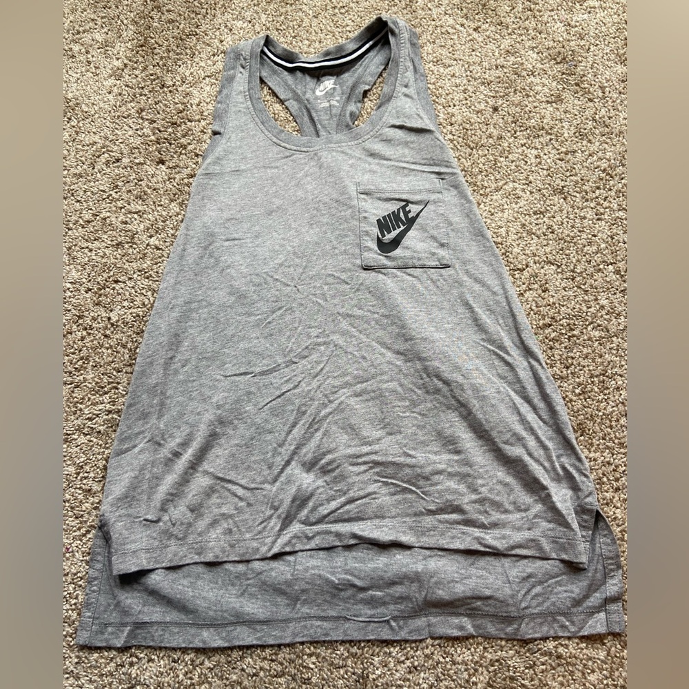 Nike, women’s racerback, pocket